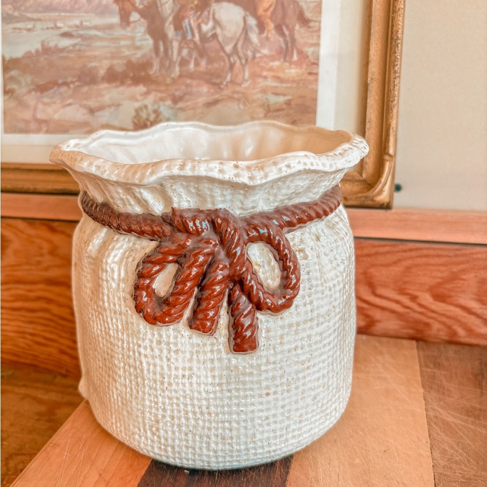 Vintage Cream βFlour Sackβ Utensil Holder